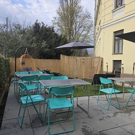Loevly Shared 6Br With Garden Near Danube & Millenium City Виена Екстериор снимка