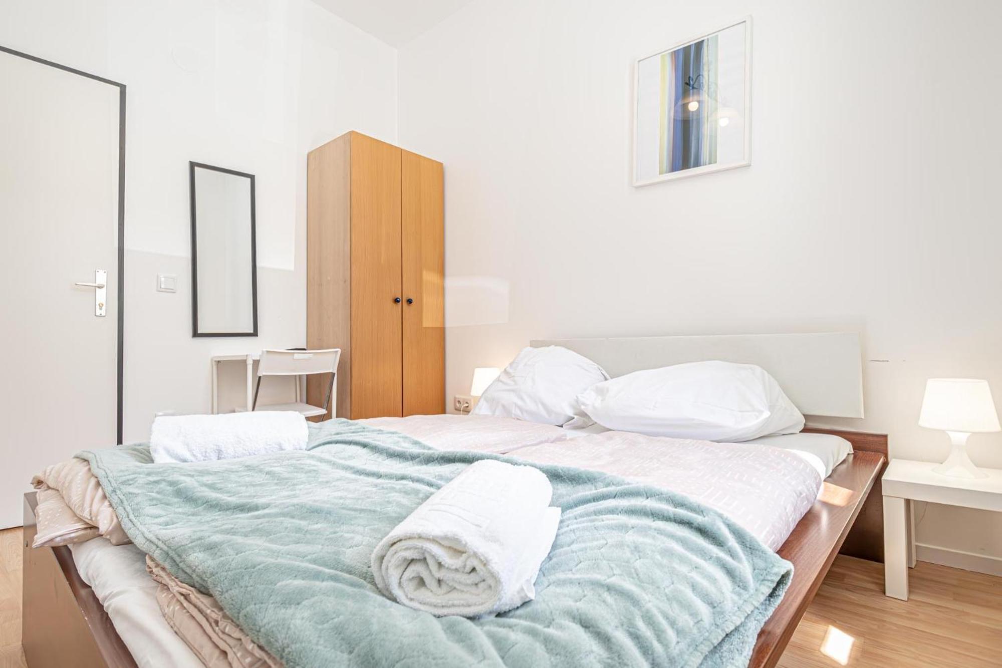 Loevly Shared 6Br With Garden Near Danube & Millenium City Виена Екстериор снимка