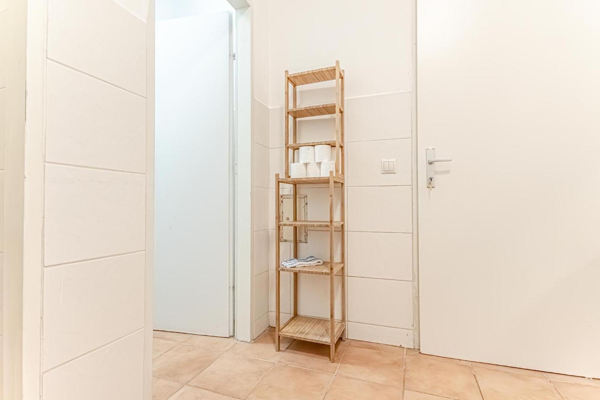 Loevly Shared 6Br With Garden Near Danube & Millenium City Виена Екстериор снимка