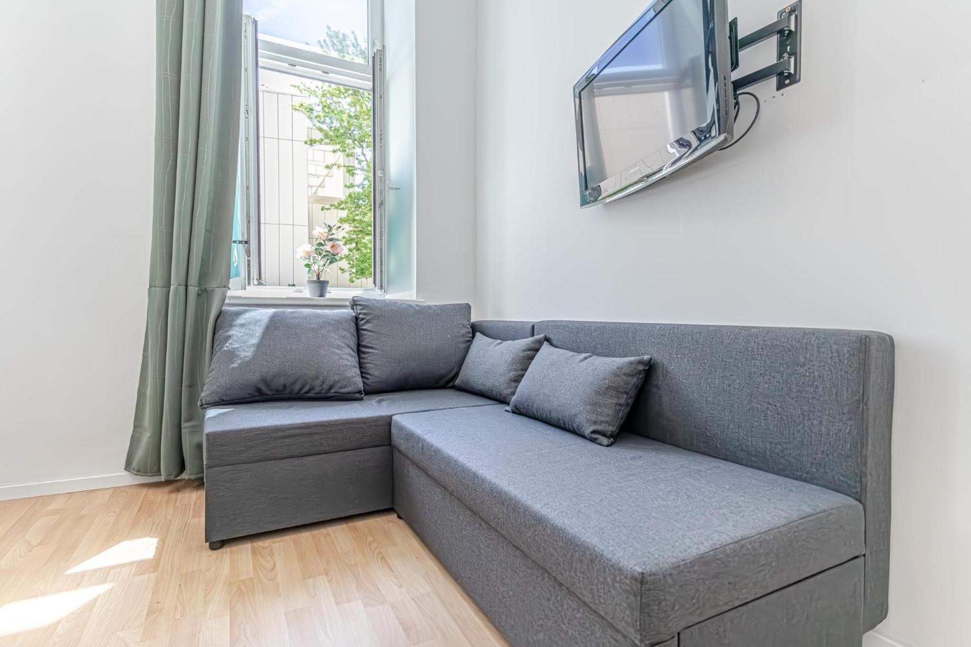 Loevly Shared 6Br With Garden Near Danube & Millenium City Виена Екстериор снимка
