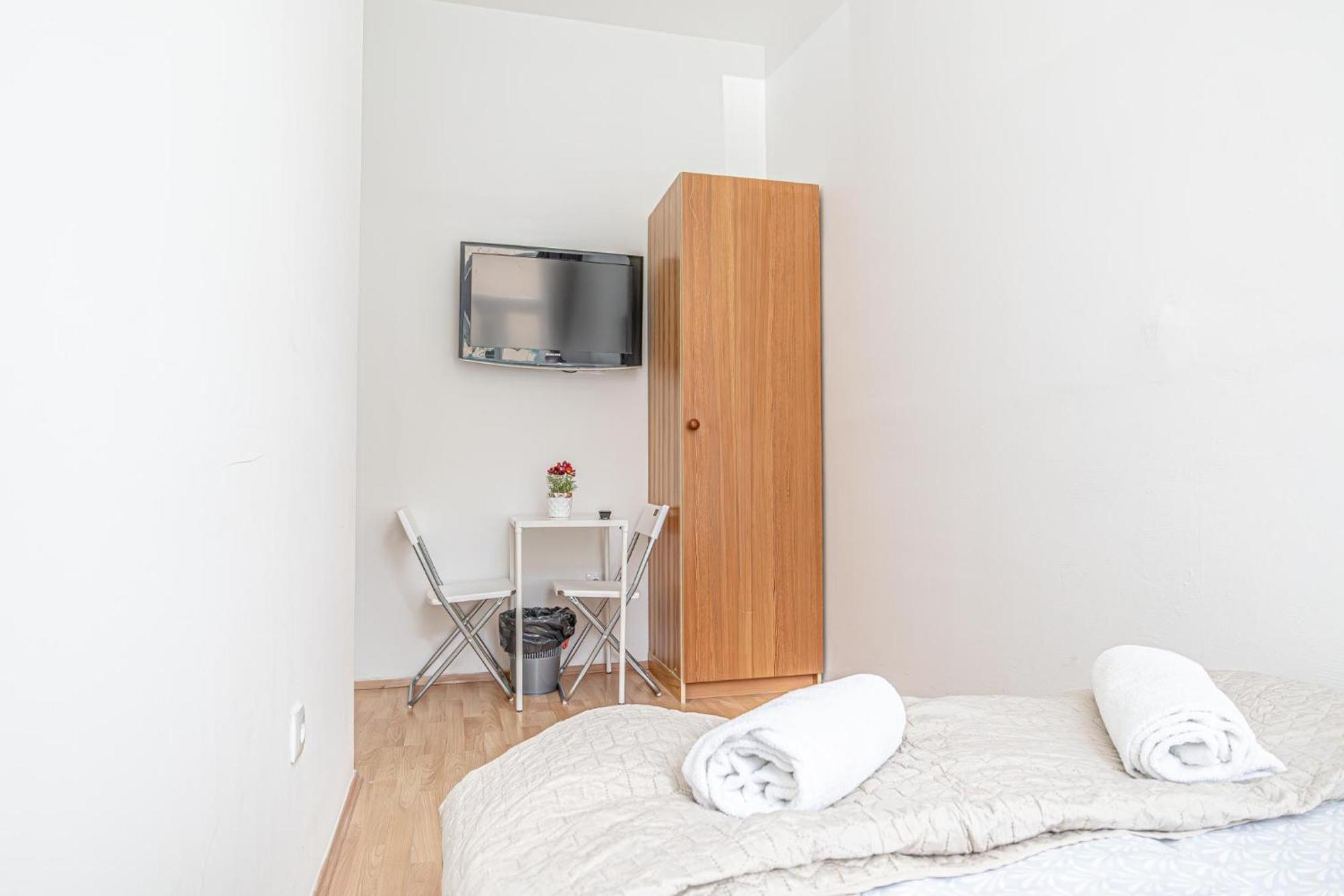 Loevly Shared 6Br With Garden Near Danube & Millenium City Виена Екстериор снимка