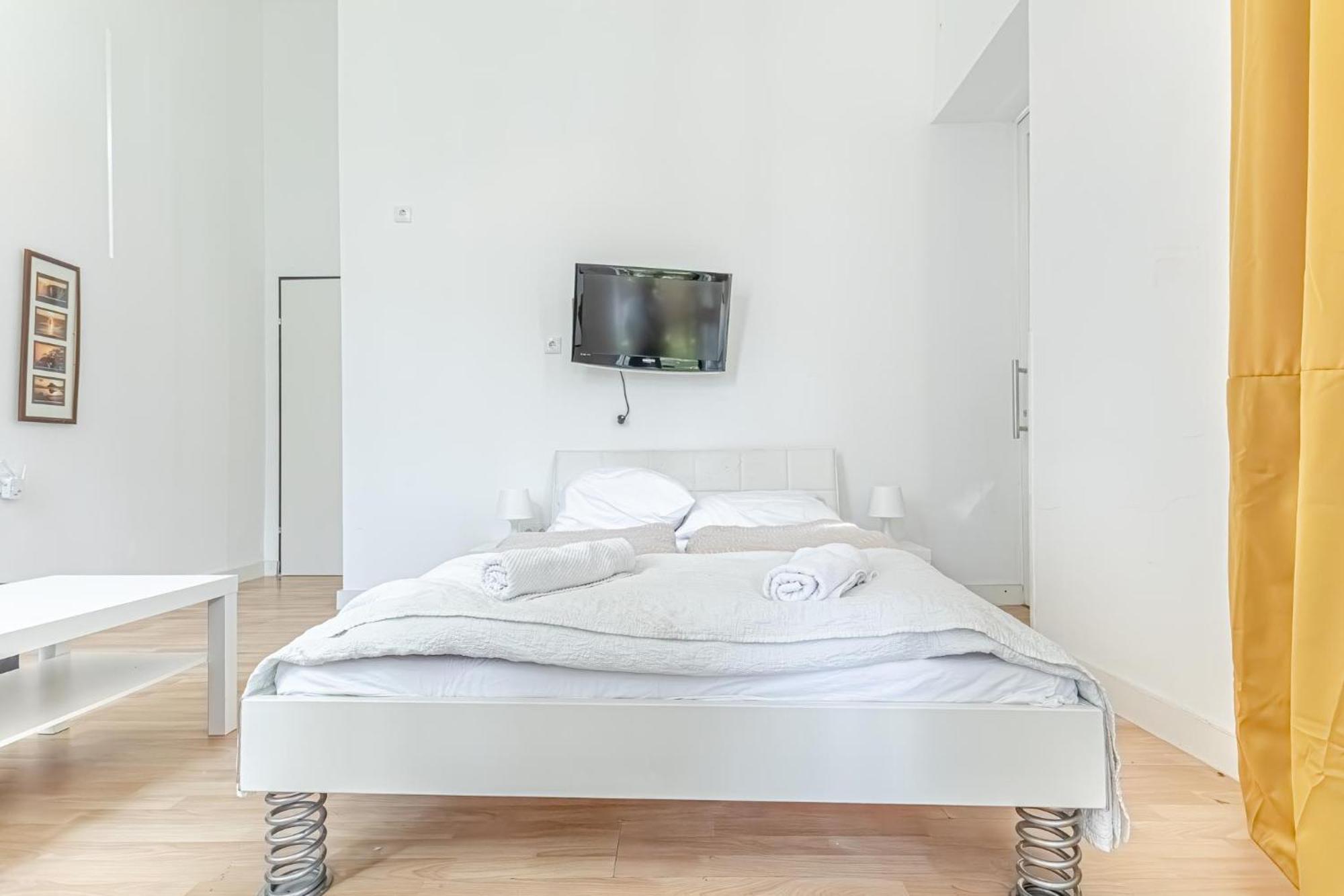 Loevly Shared 6Br With Garden Near Danube & Millenium City Виена Екстериор снимка