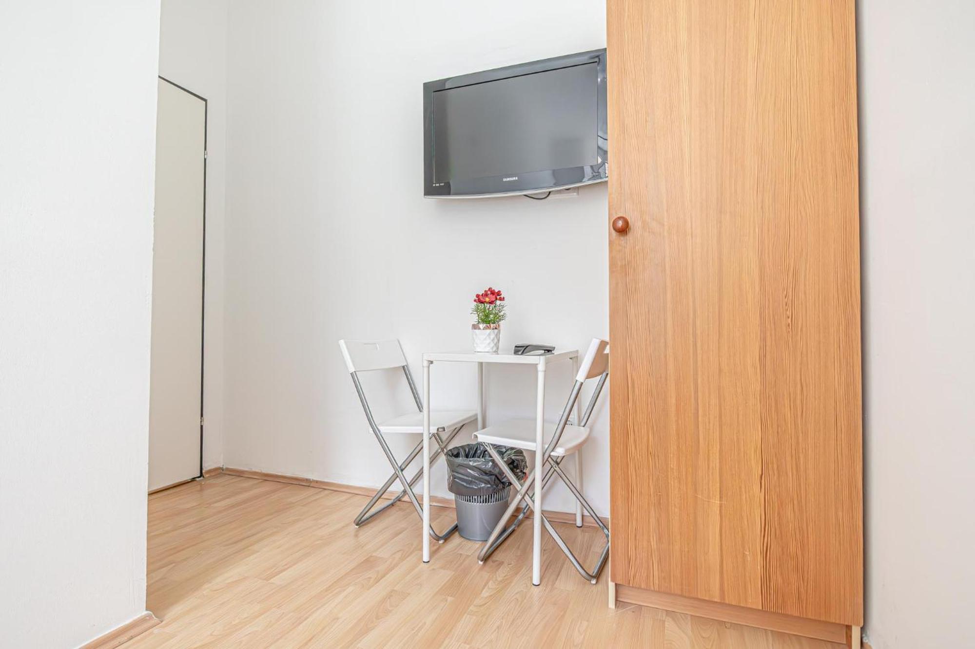 Loevly Shared 6Br With Garden Near Danube & Millenium City Виена Екстериор снимка